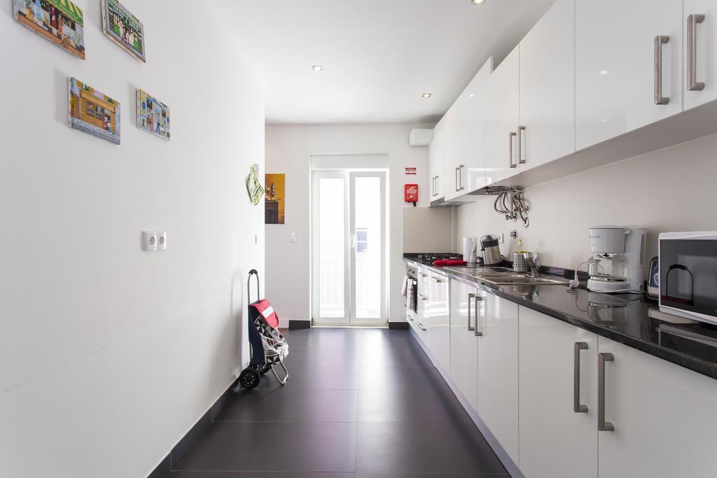 Joivy Joyful 2Br Apt With Terrace Nearby Sao Bento Palace Lisboa Eksteriør bilde