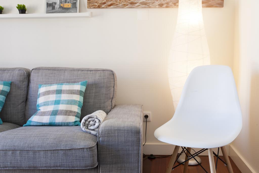 Joivy Joyful 2Br Apt With Terrace Nearby Sao Bento Palace Lisboa Rom bilde