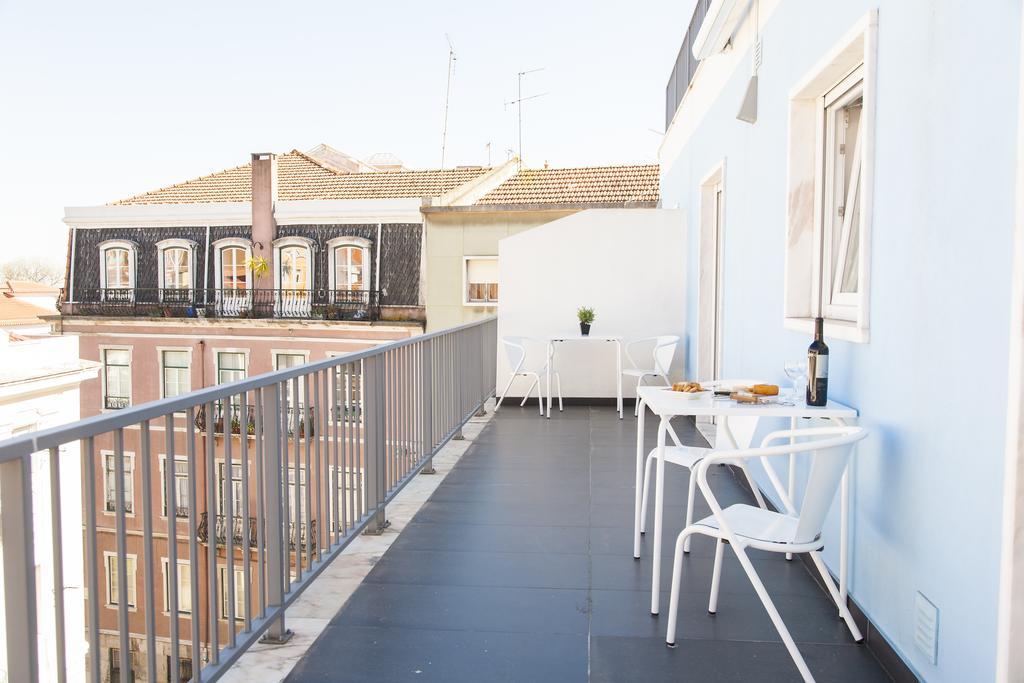 Joivy Joyful 2Br Apt With Terrace Nearby Sao Bento Palace Lisboa Rom bilde
